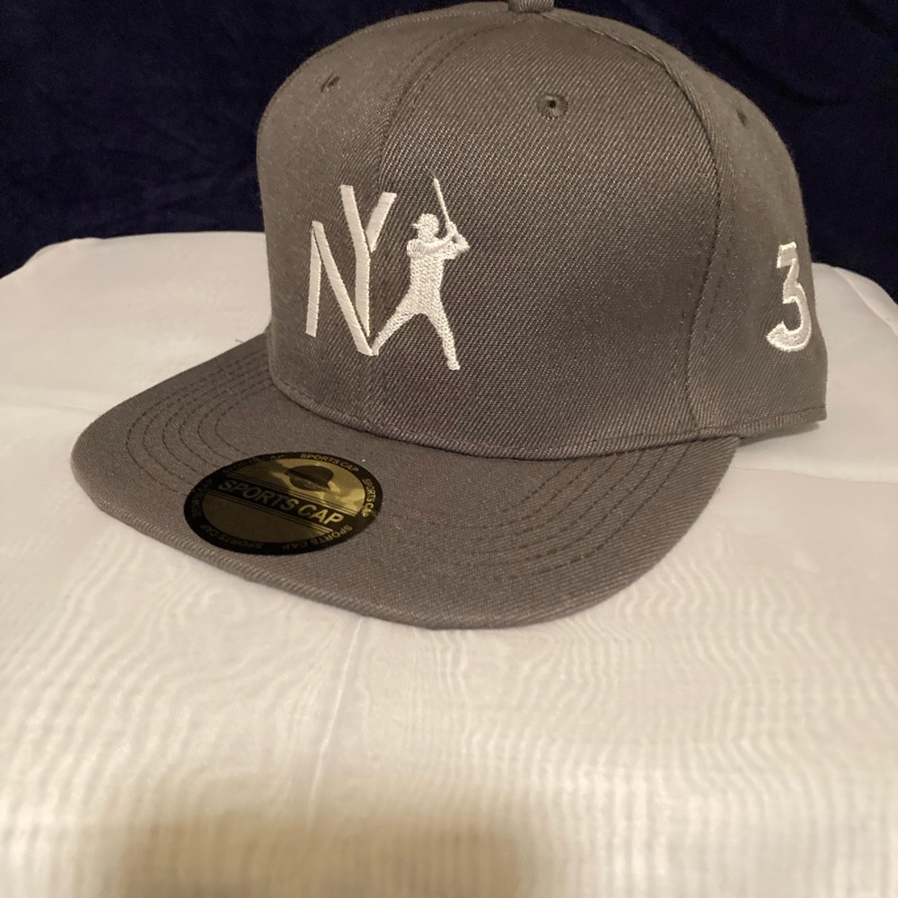 ADJUSTABLE BASEBALL CAPS.